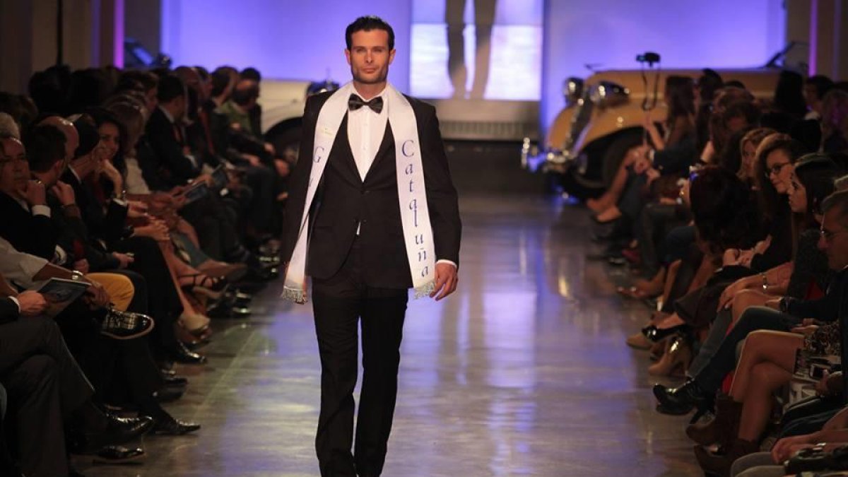 El model Jesús M. Del Cacho Estil·les afronta un certamen internacional