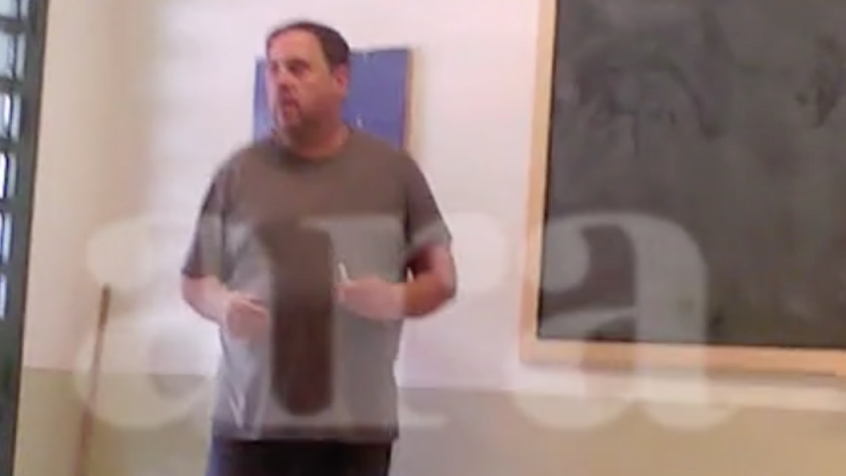 Un vídeo muestra imágenes de Junqueras, Forn y Romeva dentro de d'Estremera