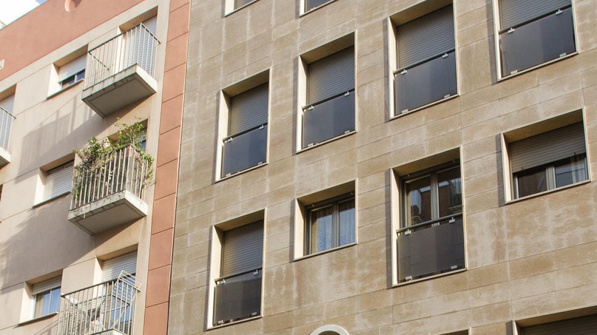 Santa Llúcia paga la darrera quota i podrà negociar la hipoteca