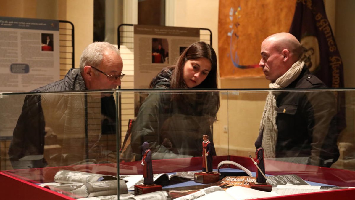 La Asociación La Salle inaugura la exposición de su centenario