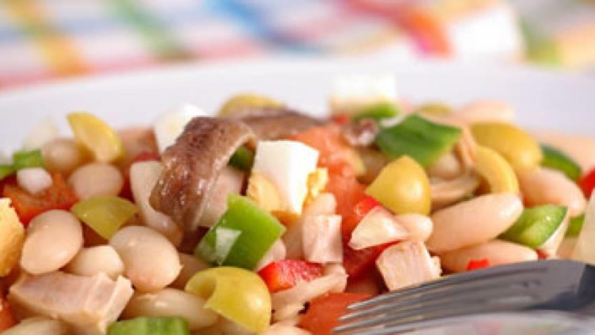 Empedrat de mongetes amb ventresca de bonítol