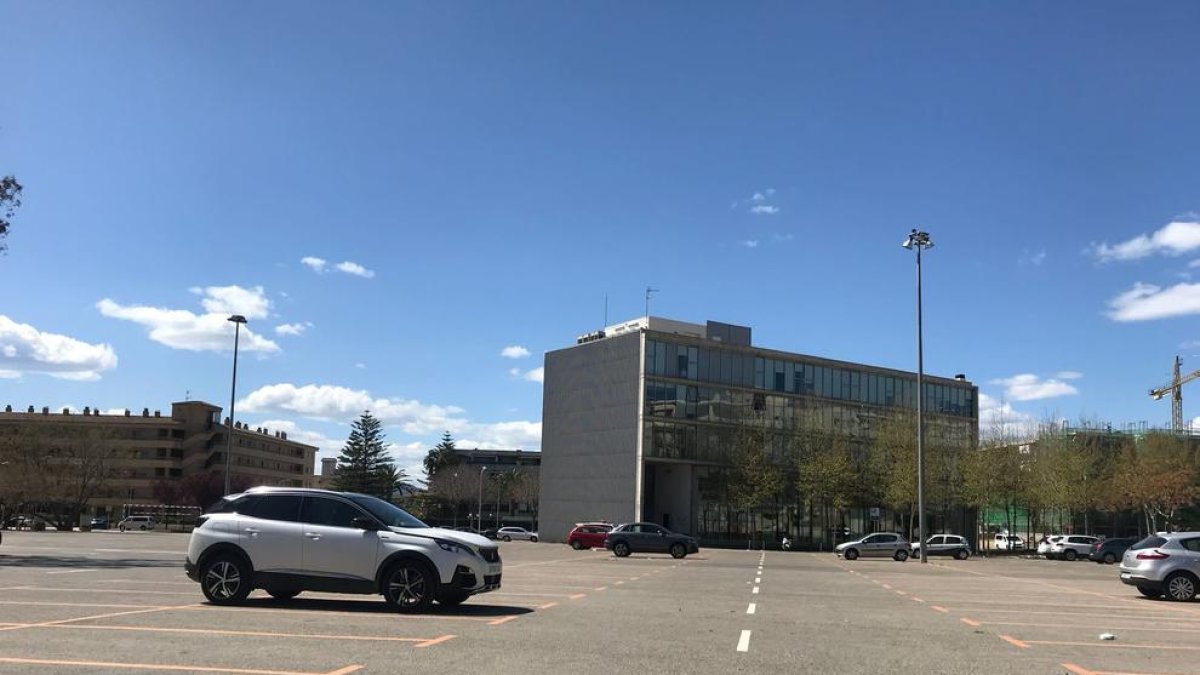 Ciutadans reclamen més places d'aparcament a Cambrils