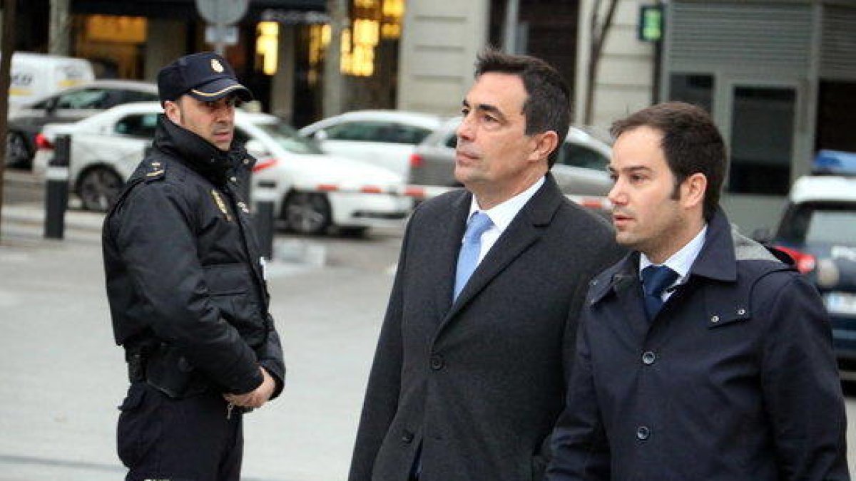 Llegan a la Audiencia Nacional los exdirigentes de Interior Cèsar Puig y Pere Soler, investigados para el 1-O