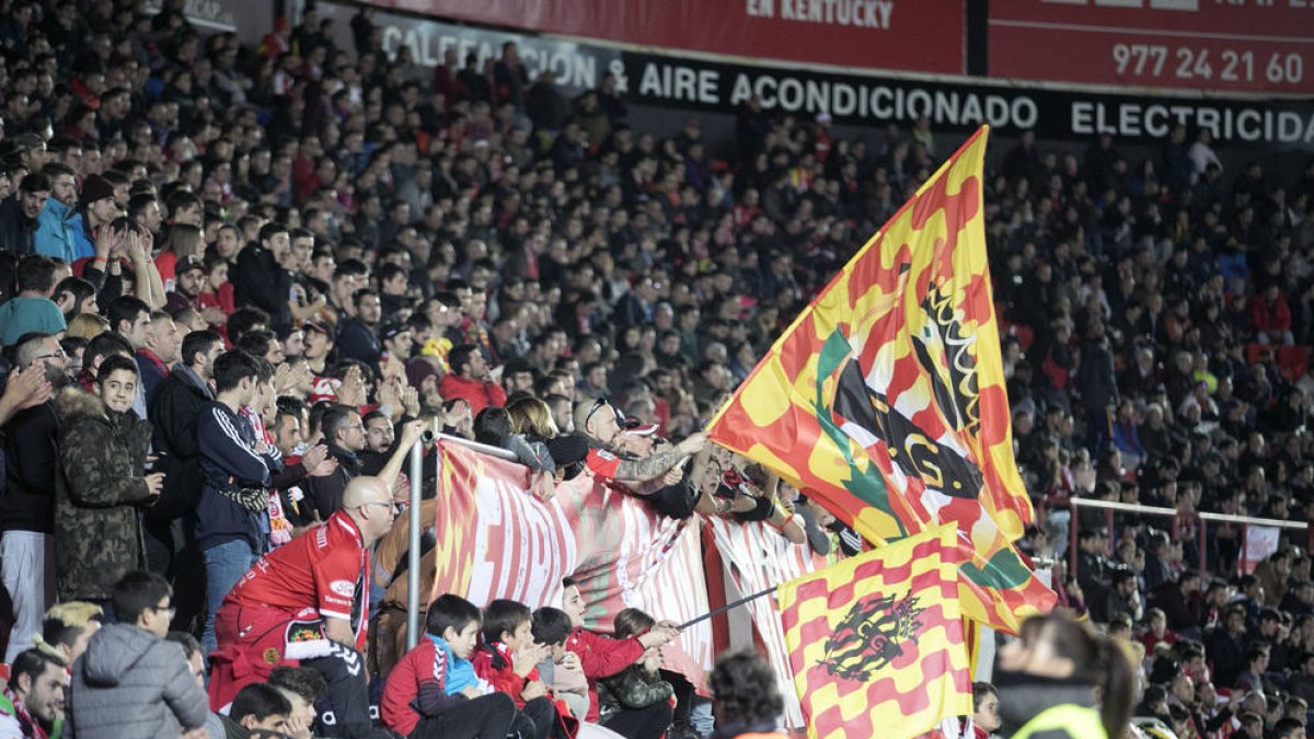 Més d'un centenar d'aficionats del Nàstic es desplaçaran al Mini Estadi