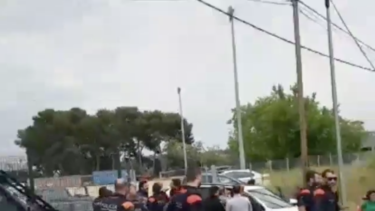 Emilio Viqueira s'encara amb aficionats del Nàstic