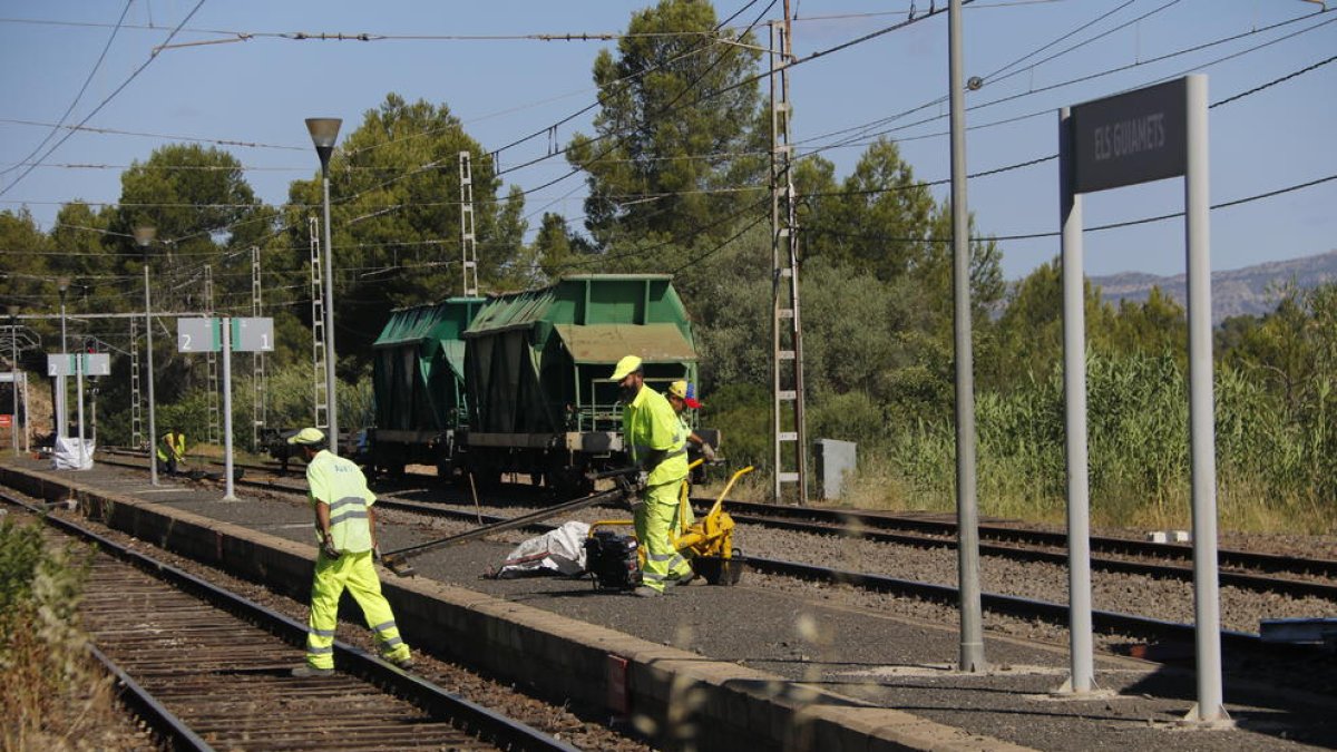 Renfe, descarrilat, Els Guiamets, descarrilament, tren, Adif, ferrocat