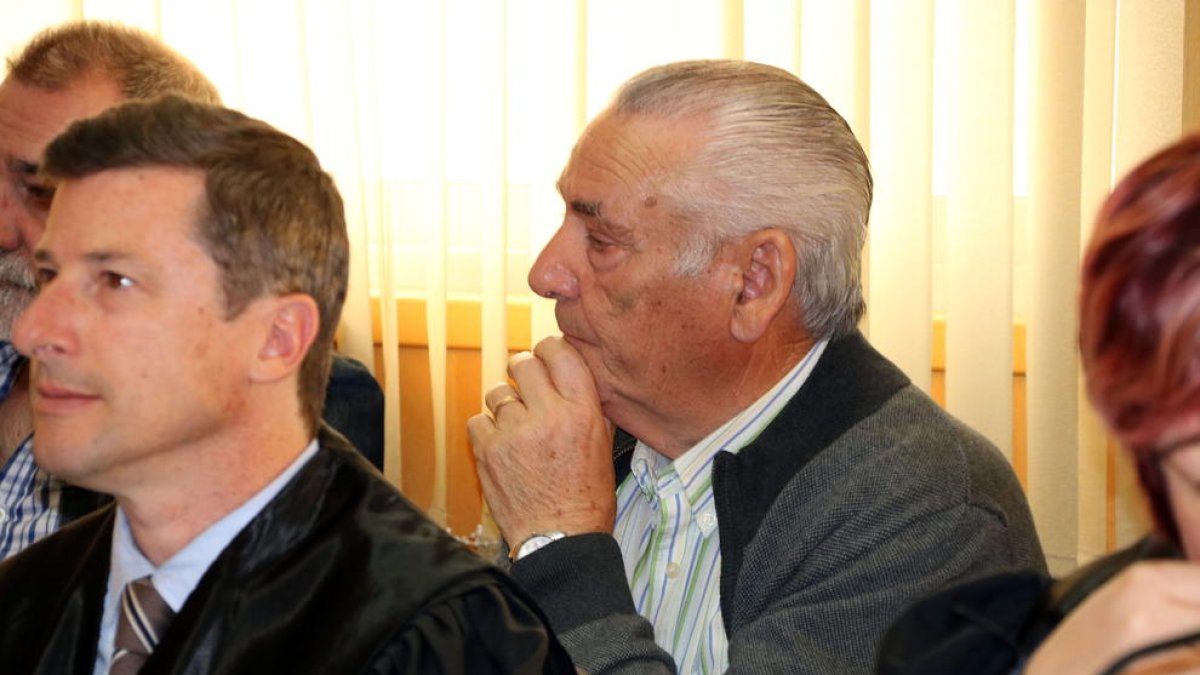 La fiscalía retira la petición de prisión para el exalcalde de Querol