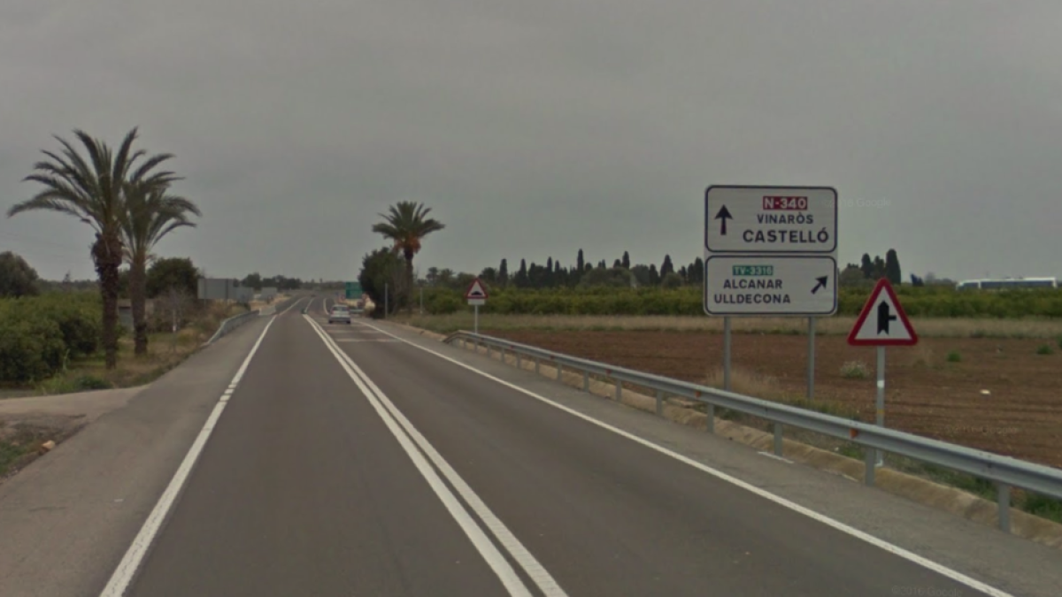 Dos heridos en un choque entre dos camiones en la N-340 en Alcanar