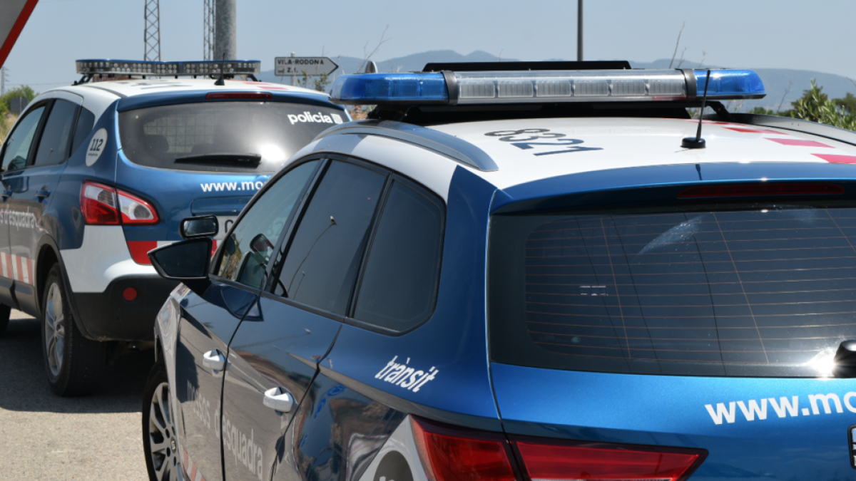 Encuentran a un hombre muerto dentro del coche en Montbrió del Camp