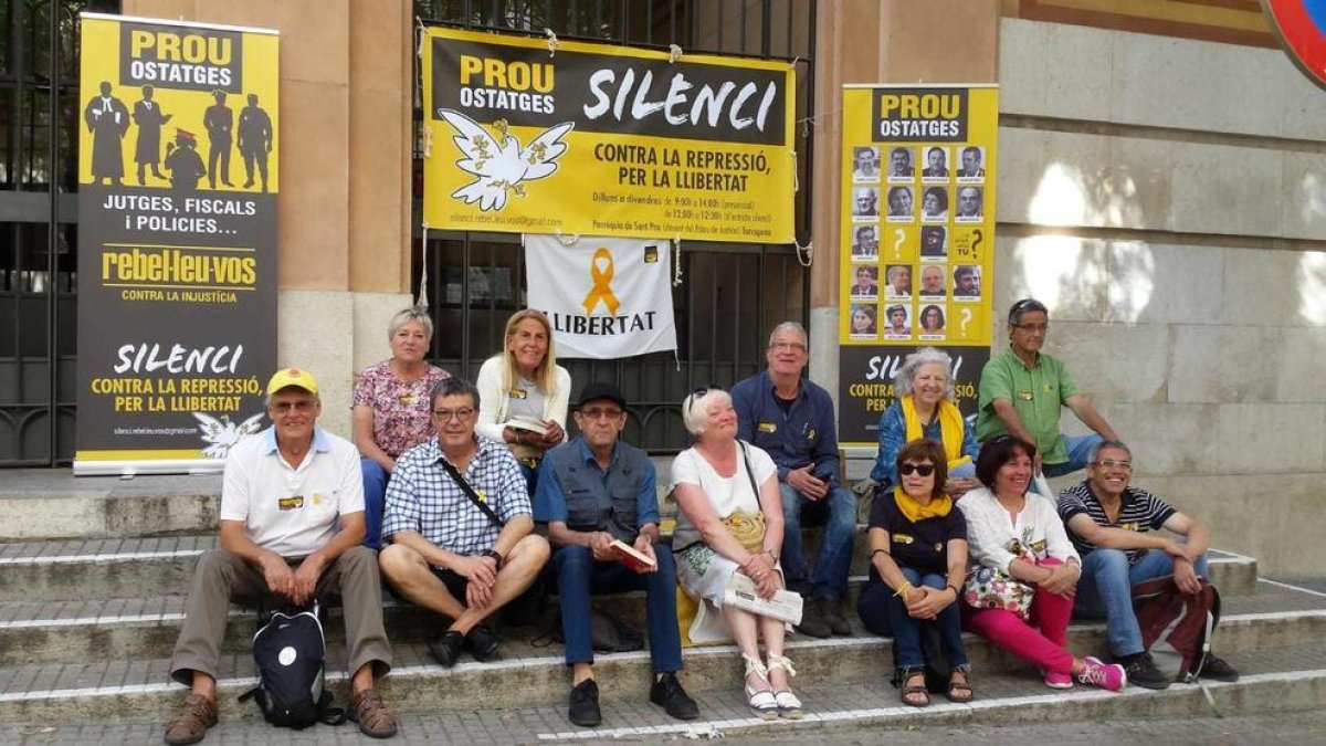Protesta silenciosa a Tarragona per reclamar l'alliberament dels presos polítics