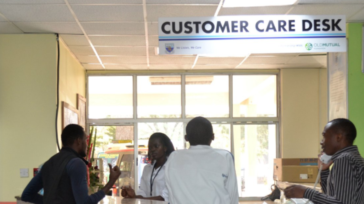 Roba a un bebé de tres semanas para venderlo por 5,6 euros