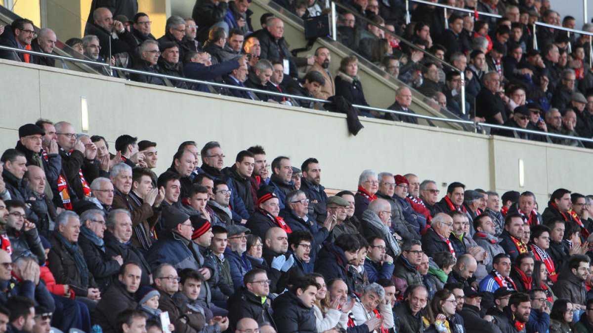 La asistencia de aficionados al Estadio empieza su propio remontamiento