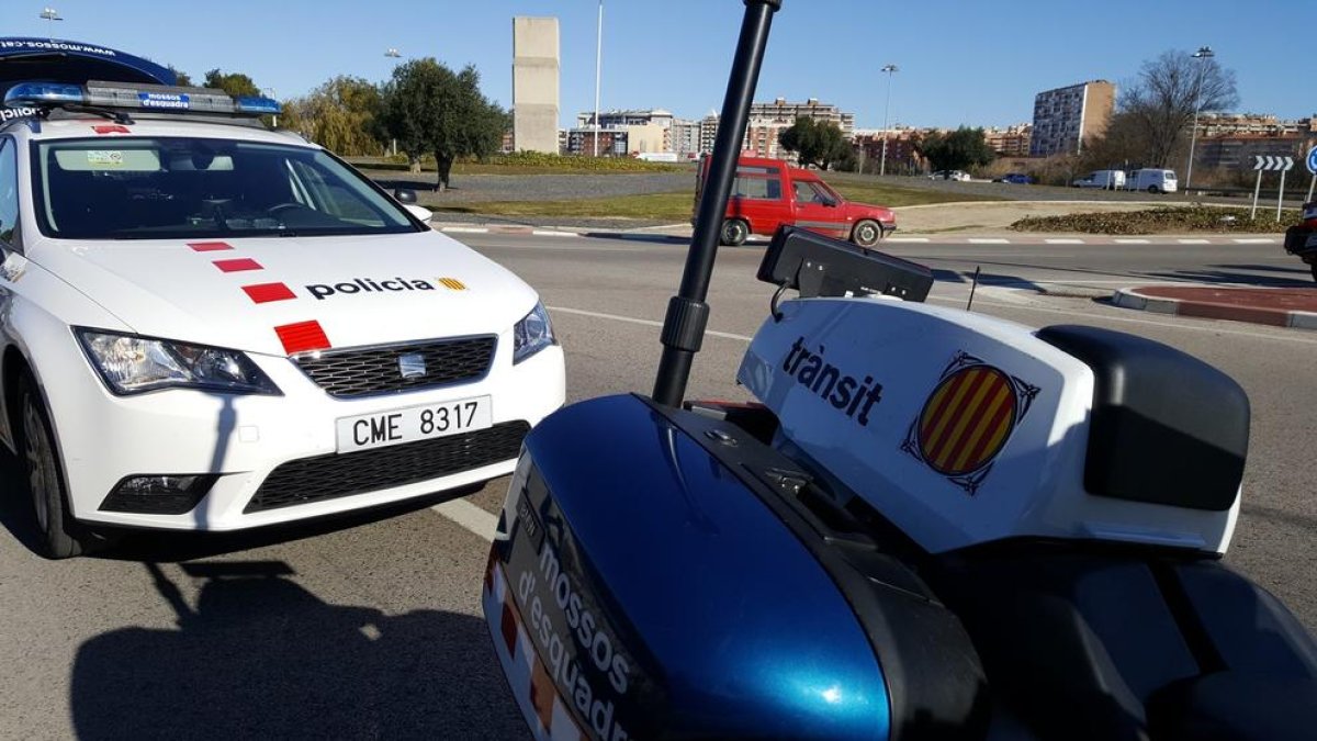 Un accident amb dos camions implicats obliga a tallar l'A-7 a Vinyols en sentit Barcelona