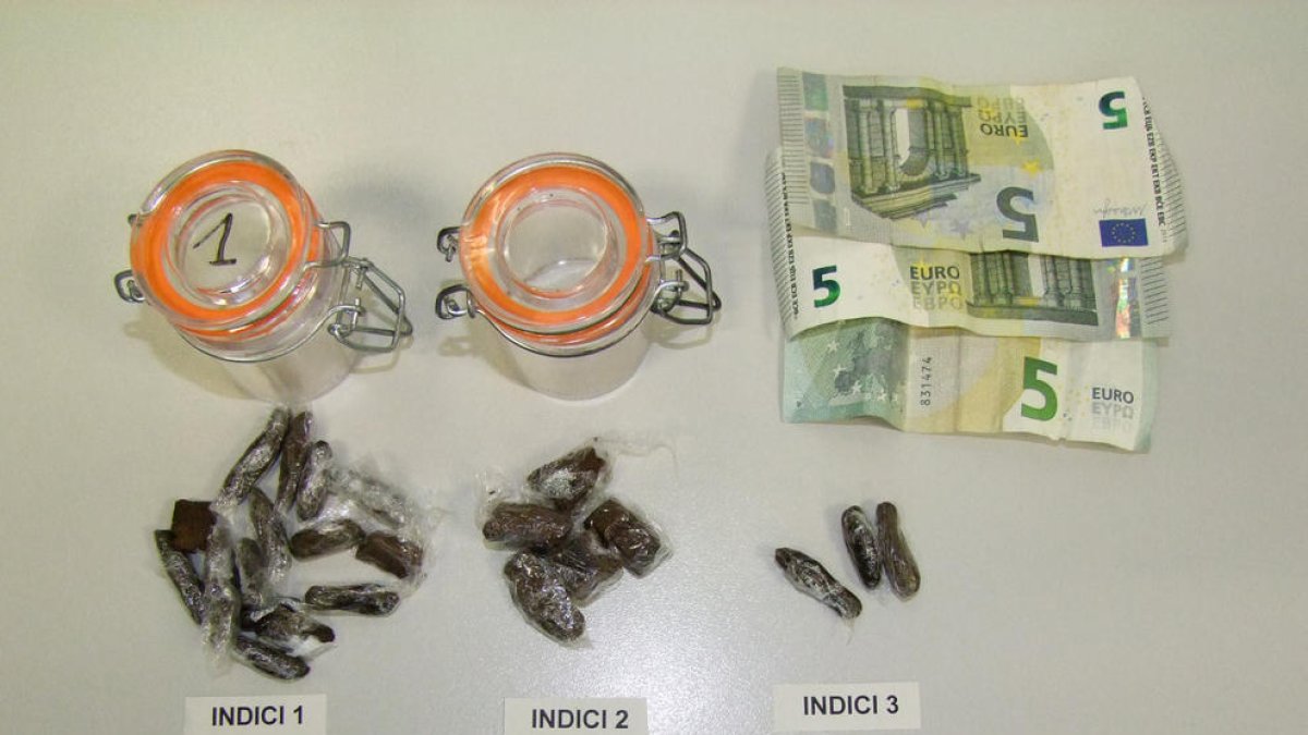 Detenen 'in fraganti' un jove venent droga a Montblanc