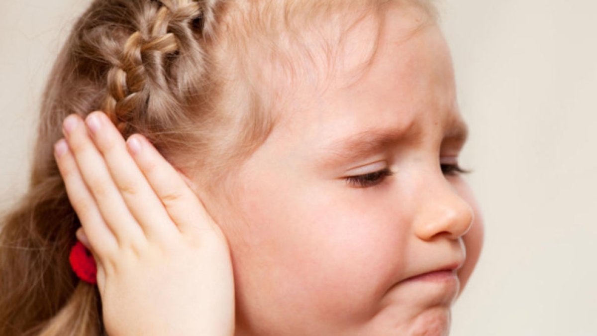 Cosas que hay que saber para proteger los oidos de los niños al verano