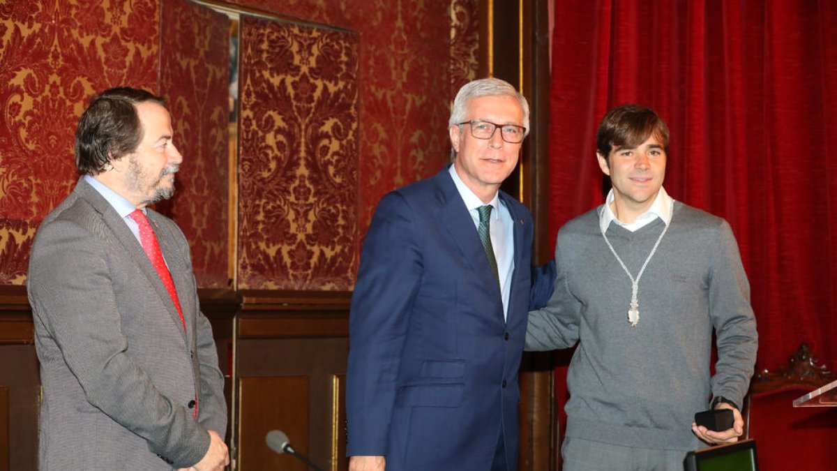 Dídac Nadal pren possessió com a nou regidor del PDeCAT