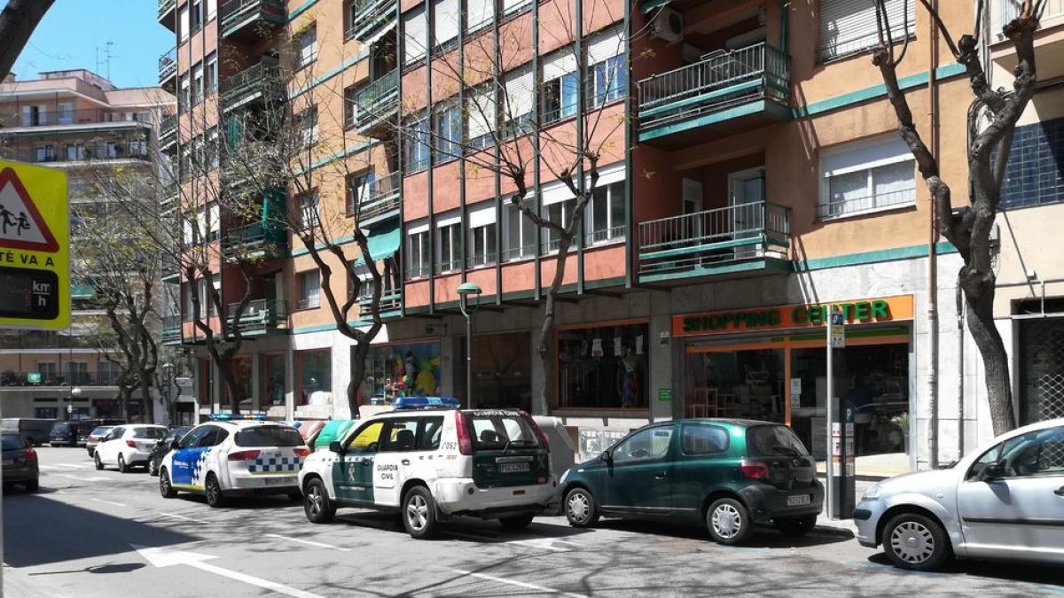 Expectació per una inspecció en un basar xinès a Tarragona