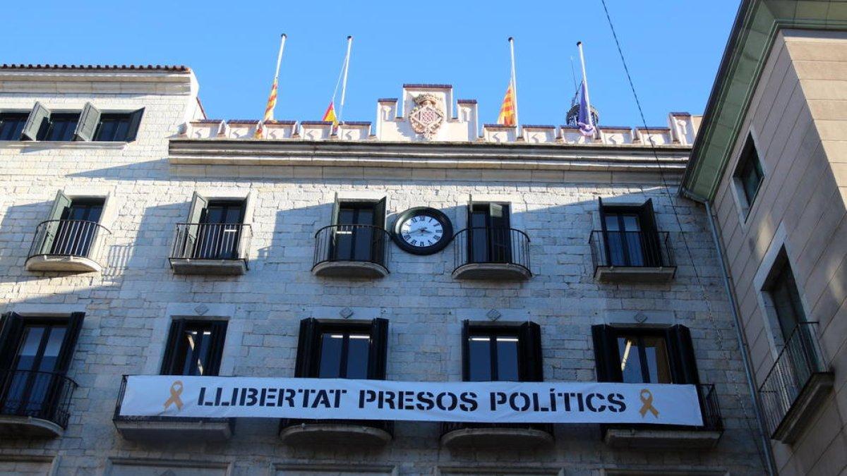 El fiscal anticorrupción y la Guardia Civil entran en el Ayuntamiento de Girona por el caso Agissa