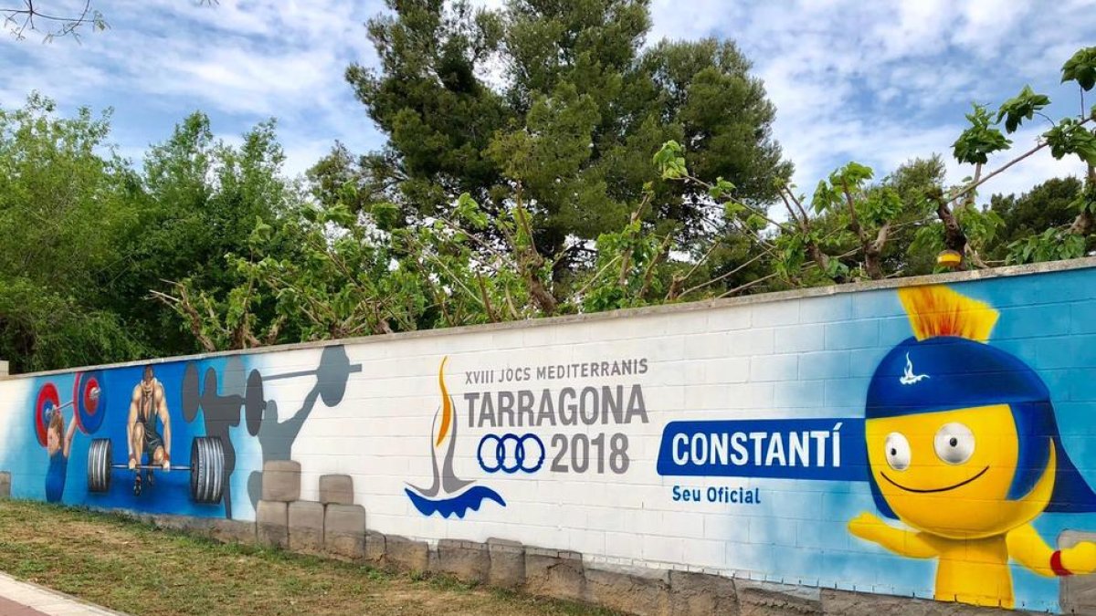 Constantí llueix dos murals dedicats als Jocs Mediterranis