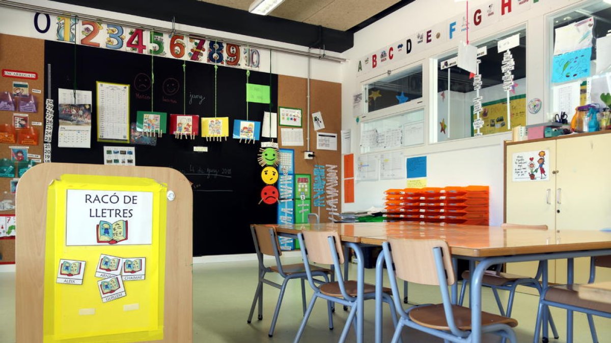 Denuncien irregularitats en les oposicions d'Ensenyament de l'abril passat