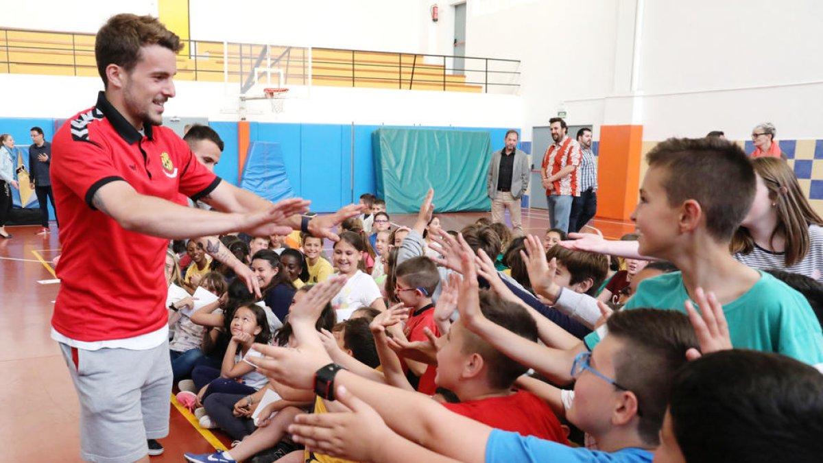 El Nàstic se acerca a las escuelas de Bonavista
