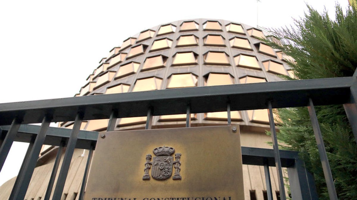 El ple del TC es reunirà aquest dissabte per tractar el recurs contra la candidatura de Puigdemont