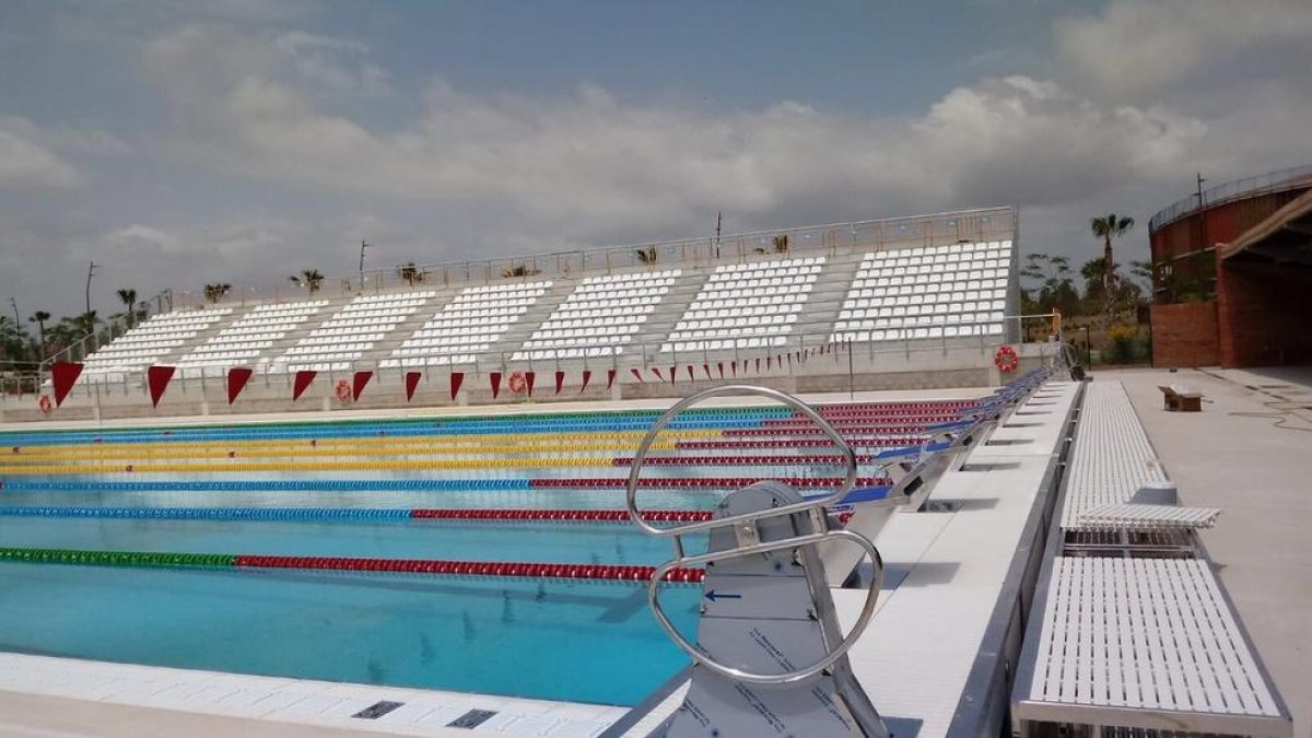 La moción de censura en Rajoy aplaza la inauguración de la piscina olímipica