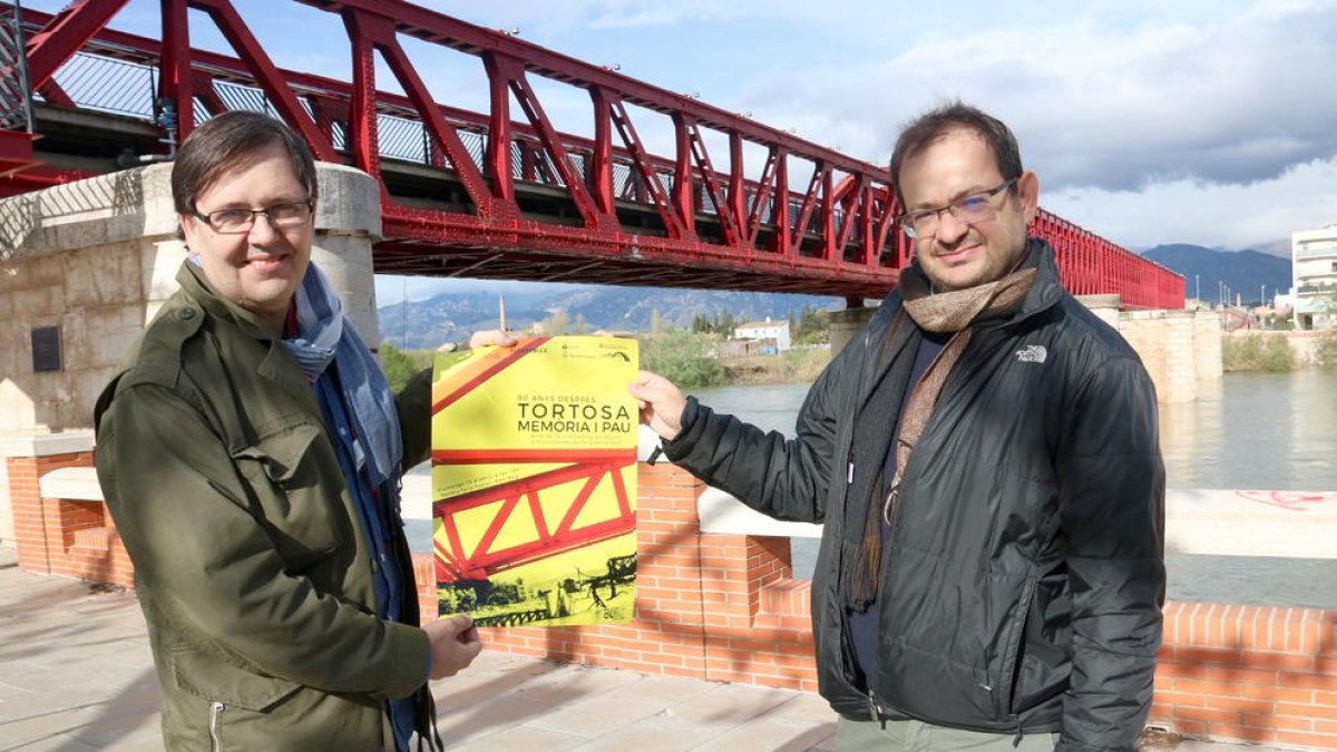 fascista, Tortosa_ Mermòria y Pau, Andreu Caralt, destrucción, memoria histórica, bombardeo, guerra civil, ciudad, Tierra hacia Allá