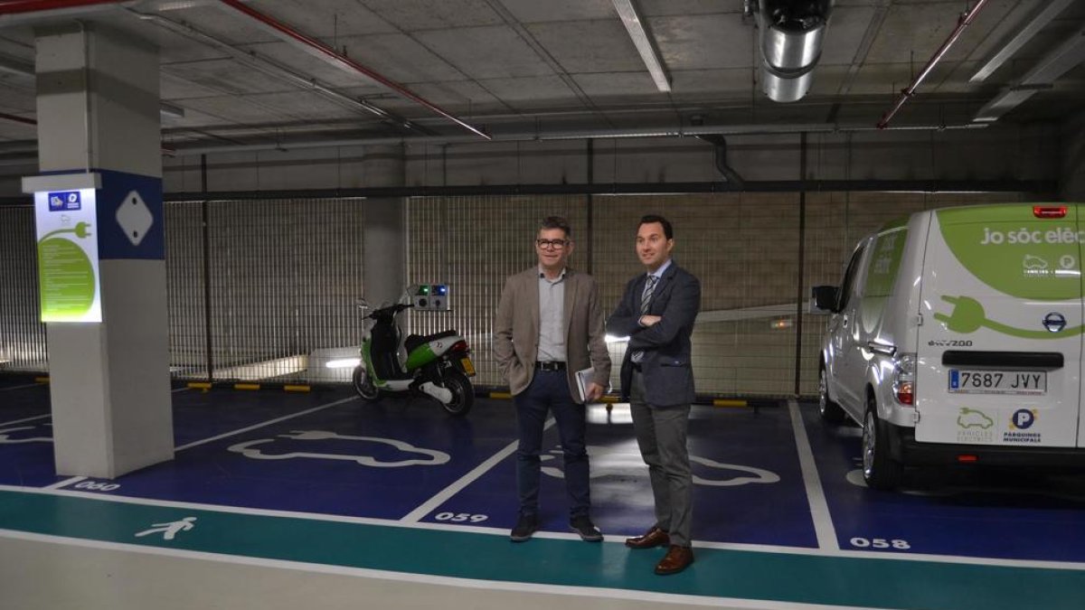 mobilitat, Daniel Rubio, Reus, cotxe, Marc Arza, vehicle elèctric, estació, recàrrega