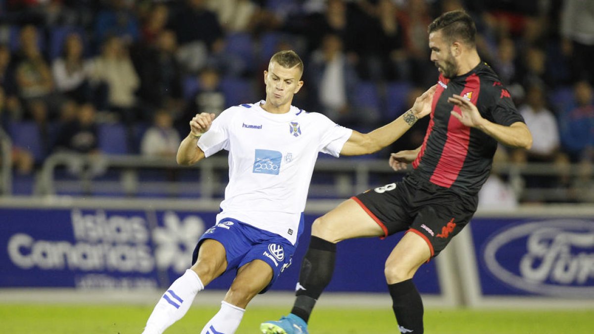 Aprofitar la irregularitat a domicili del Tenerife per allargar l'invicte