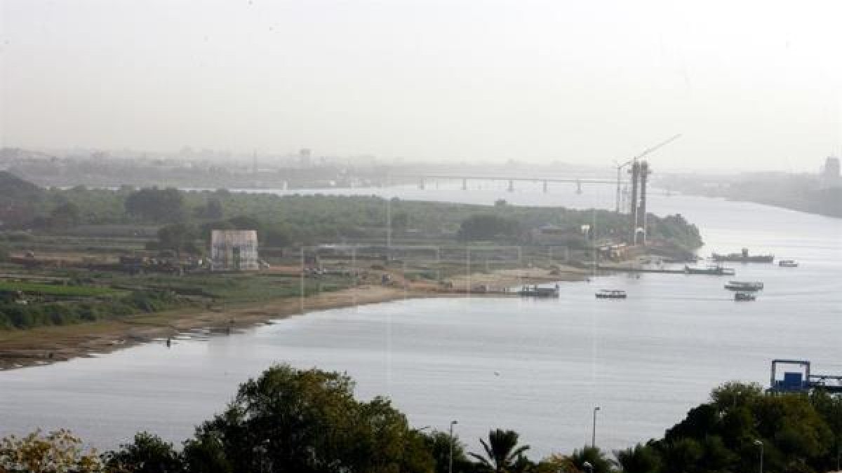 Al menos 23 niños mueren en el naufragio de un barco en Sudán
