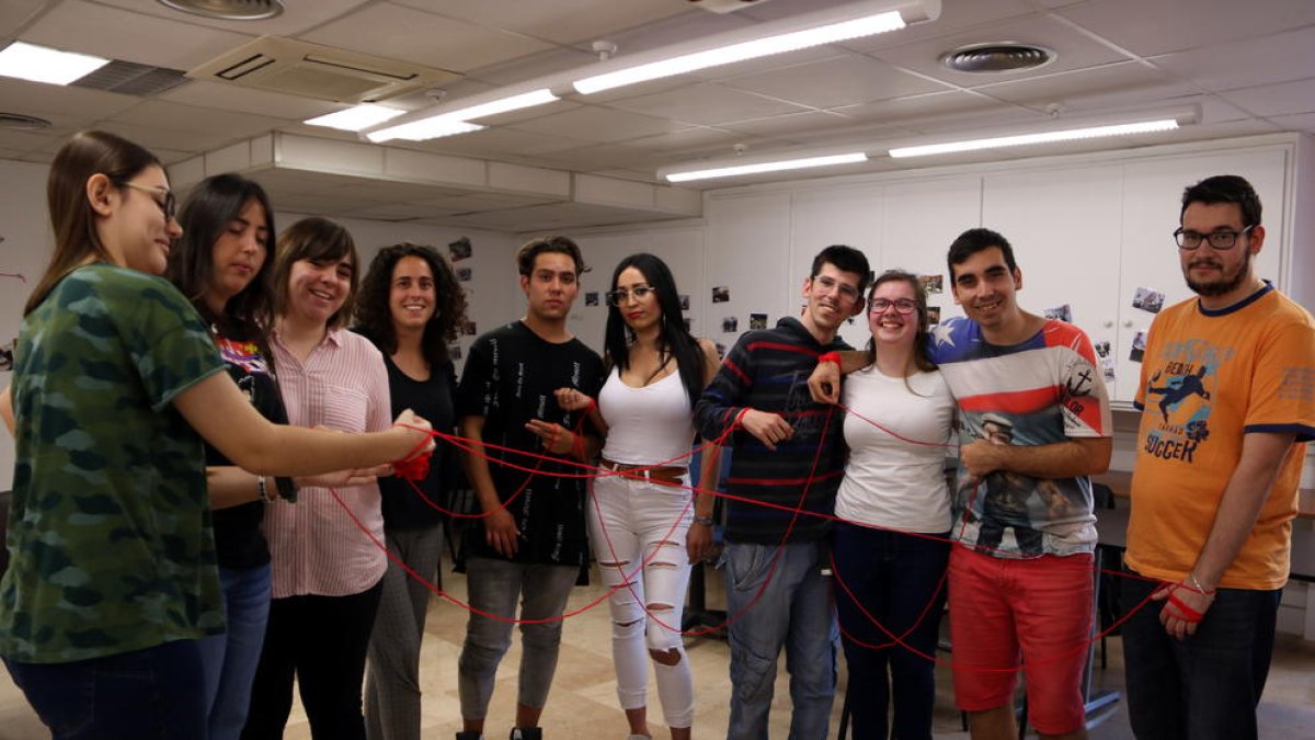 Desfer-se de la motxilla del fracàs i fomentar l'autoestima per retornar els joves al sistema educatiu i al món laboral