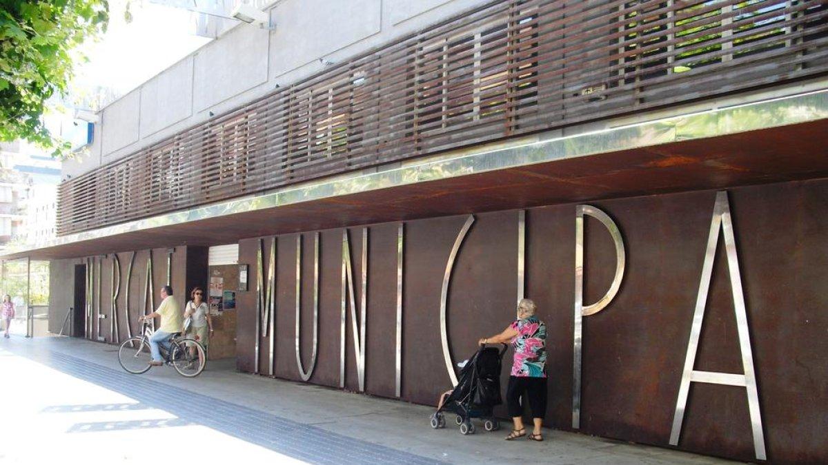 La oposición de Salou intenta parar la primera fase del Mercado Municipal
