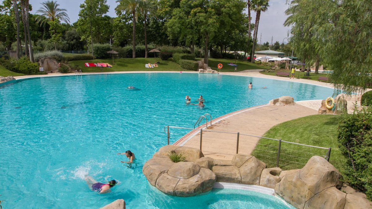 Las piscinas abrirán del 25 de junio al 2 de septiembre y mantienen precios