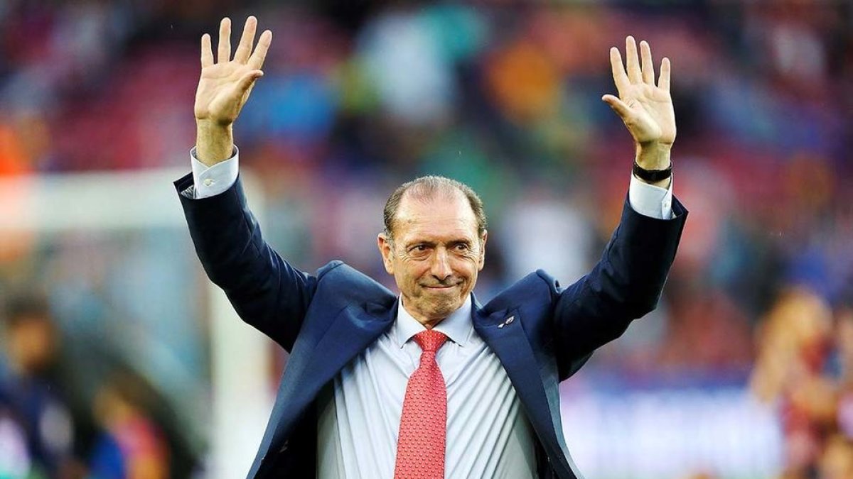 Mor d'un infart als 68 anys, Enrique Castro 'Quini', una de les grans llegendes del futbol espanyol