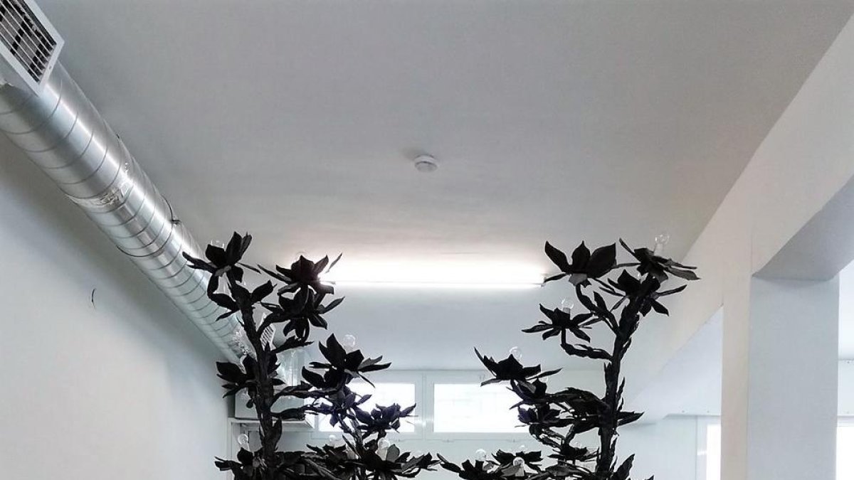 El pas de La Verònica recupera una decoració d'or originària del 1950