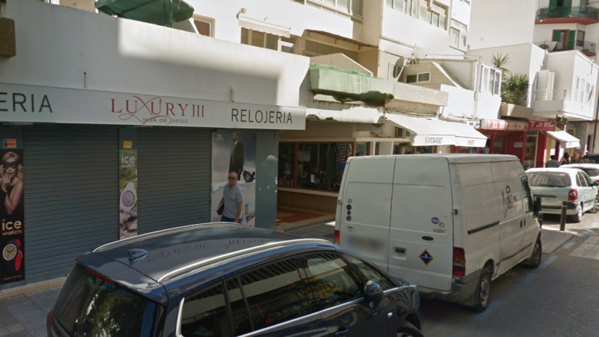 S'intentar suïcidar després d'estar retinguda 3 dies a casa per la seva parella