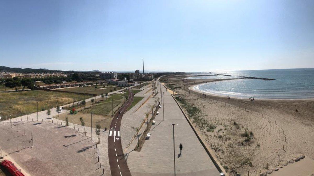 Abierto al público el nuevo tramo del Paseo Marítimo de Cunit