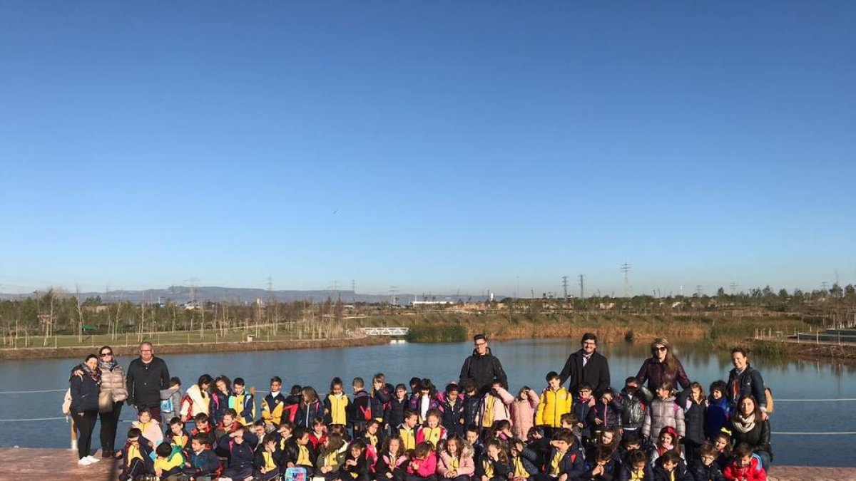 Els nens de P5 de l'Escola Joan XXIII visiten l'Anella Mediterrània