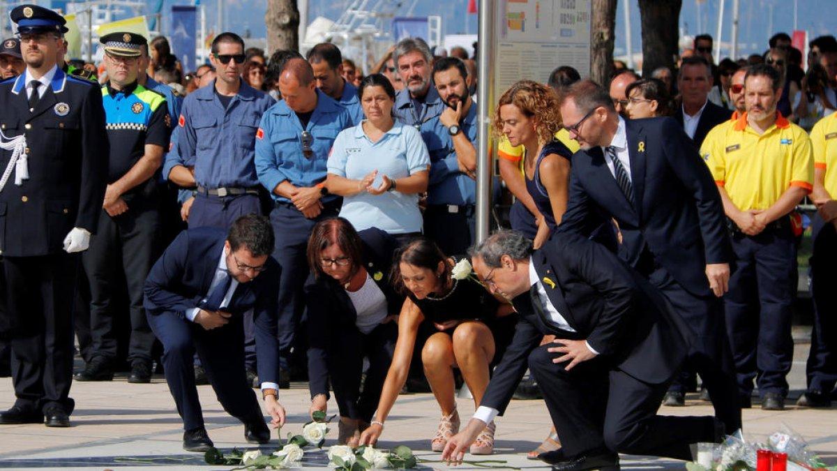 Cambrils inaugura el Memorial per la Pau per homenatjar les víctimes de l'atemptat amb una defensa de la diversitat