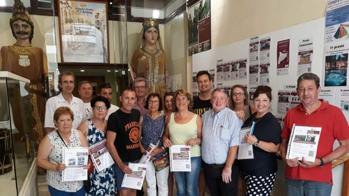 L'Arboç entrega los premios a los ganadores de las campañas comerciales de junio