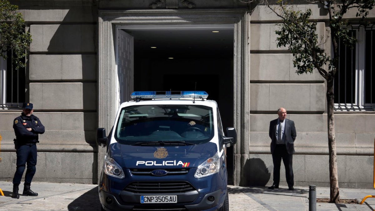 Sànchez, Junqueras i Cuixart denuncien al Suprem la «criminalització» de l'independentisme