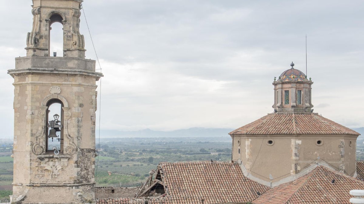S'esfondra part del sostre de l'església de Constantí sense causar ferits