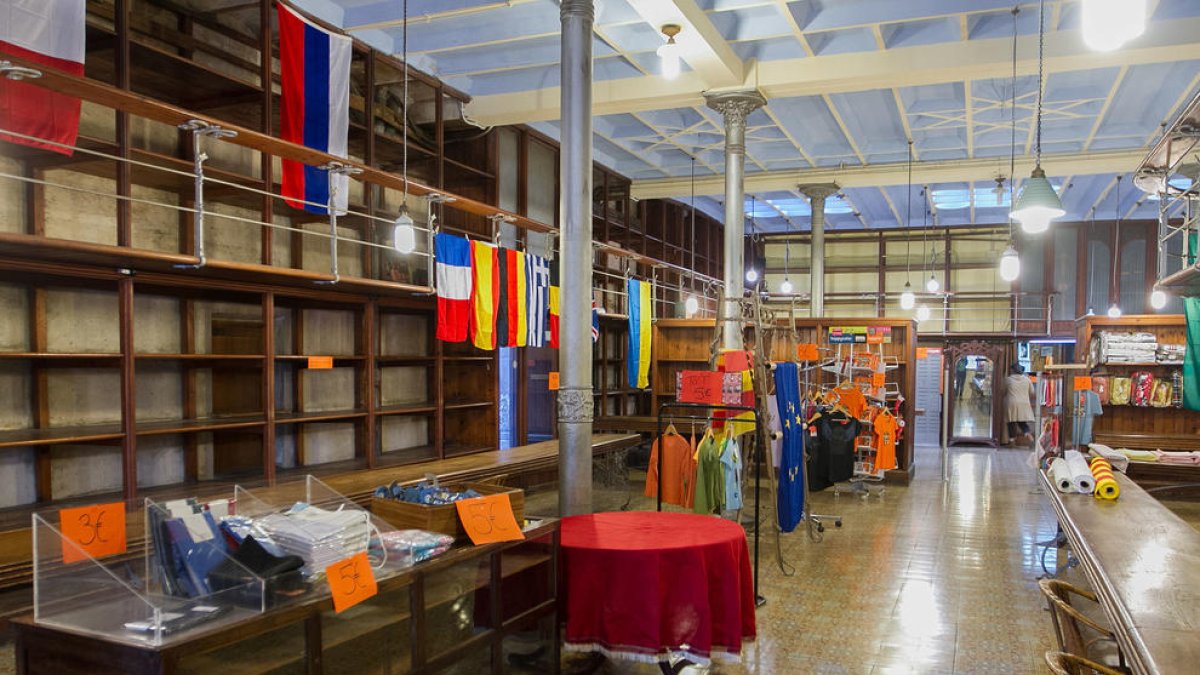 Diverses firmes pregunten per ocupar la botiga de la Casa Navàs
