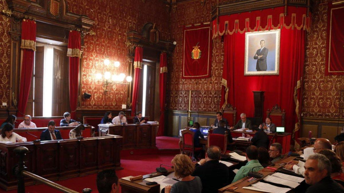 Tarragona aprueba una moción para que se pueda jugar al bingo en los hogares de jubilados
