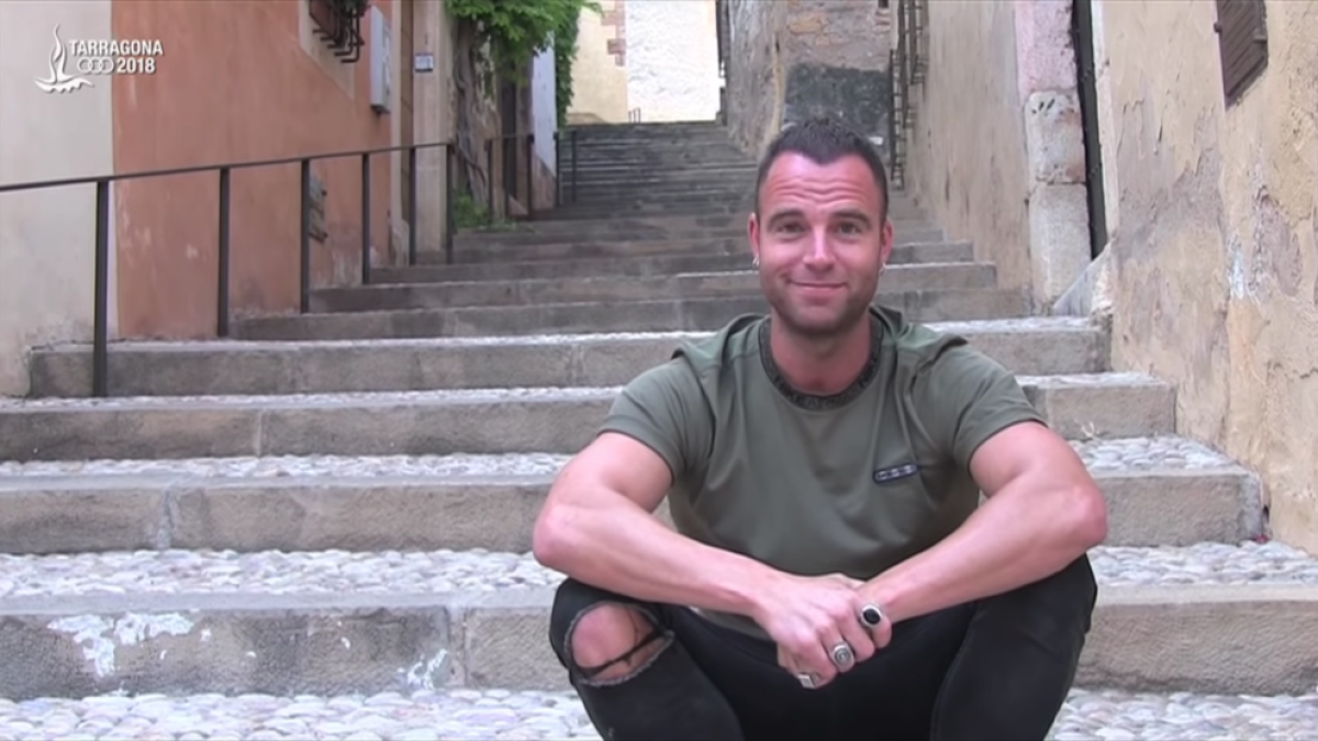 Carles Francino, padre e hijo, promocionan Altafulla por|para los Juegos