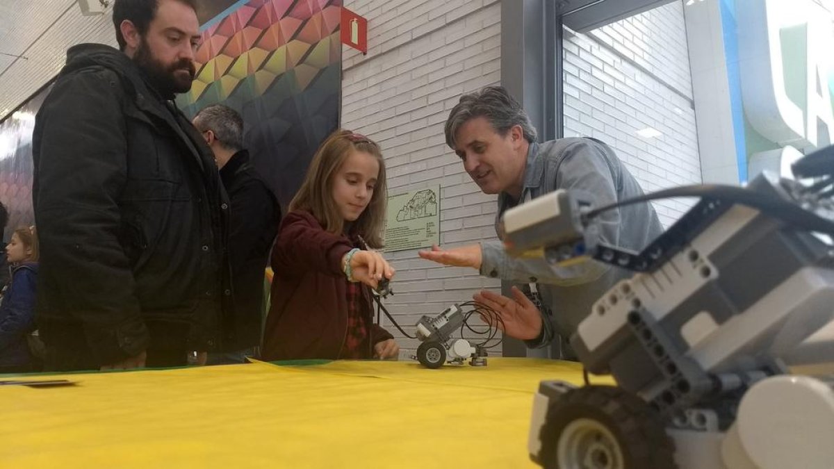 Els robots poden jugar a futbol?