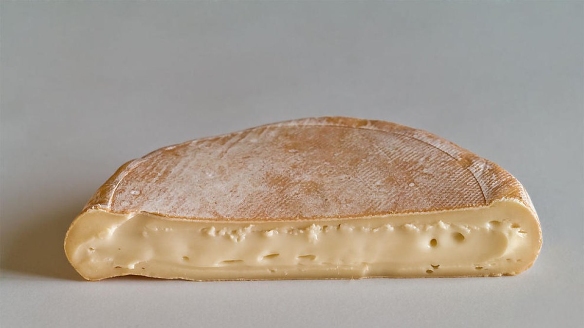 Sanidad hace retirar un queso francés del supermercados de todo el Estado por peligro de intoxicación
