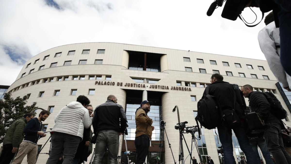 Condemnats a 9 anys de presó els membres de 'La Manada'