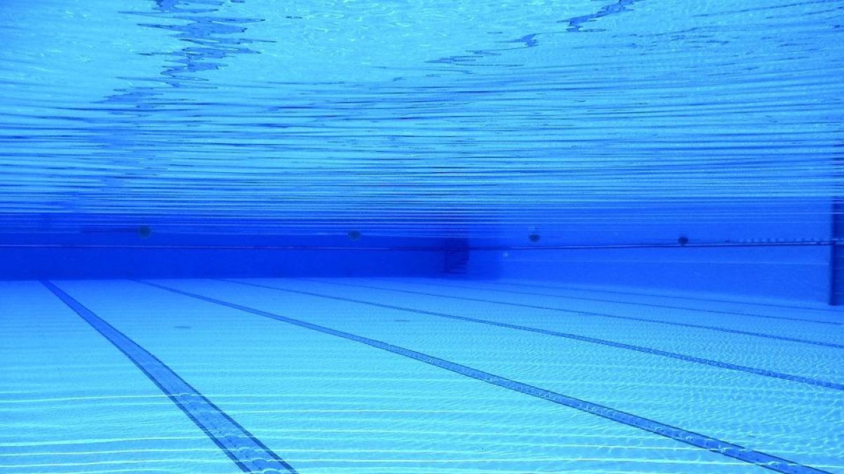 Muere un menor de 15 años electrocutado en una piscina en Córdoba